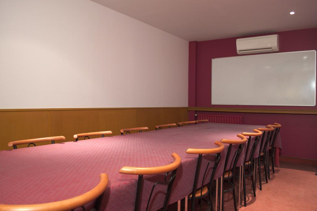 Inter-Hotel Toulouse Aeroport Бланяк Екстериор снимка